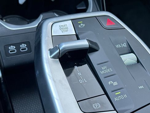 Used 2025 BMW X1 xDrive28i w/ Technology Package image 19