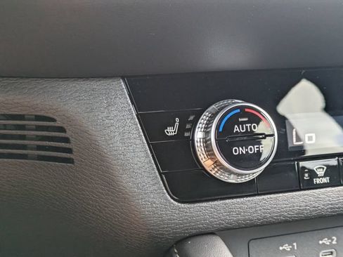 New 2026 Mitsubishi Outlander LE FWD image 29