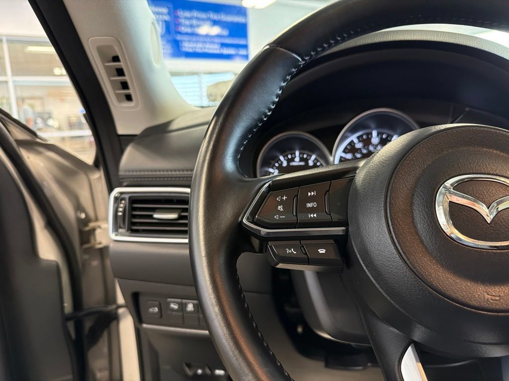 Used 2025 MAZDA CX-5 AWD 2.5 S w/ Preferred Package image 16