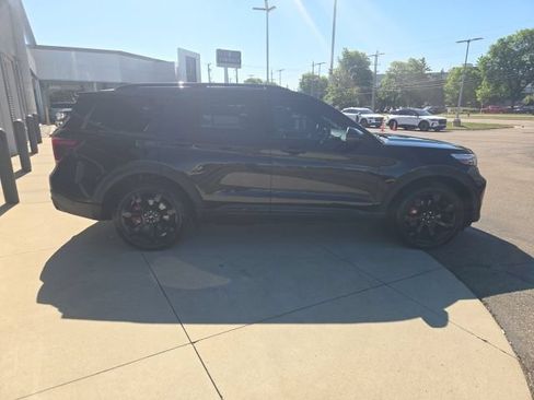 Used 2020 Ford Explorer ST w/ ST Street Pack AWD/4WD image 2
