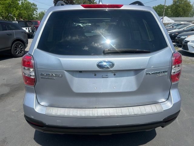 Used 2016 Subaru Forester 2.5i Premium w/ All-Weather Package AWD/4WD image 3