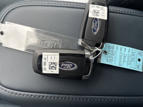 New 2025 Ford Maverick XLT w/ Equipment Group 301A image 32