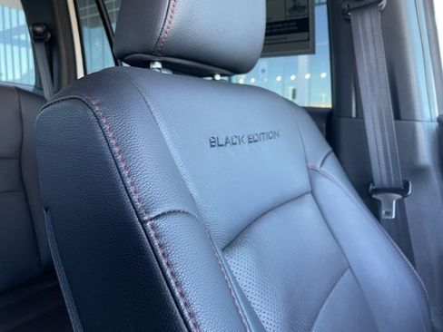 Used 2025 Honda Passport Black Edition image 18