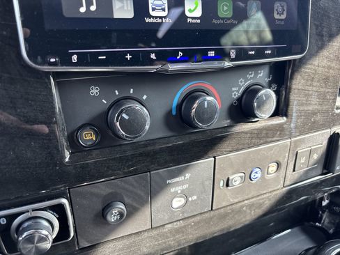 New 2025 Chevrolet Express 2500 1WT w/ Driver Convenience Package image 21