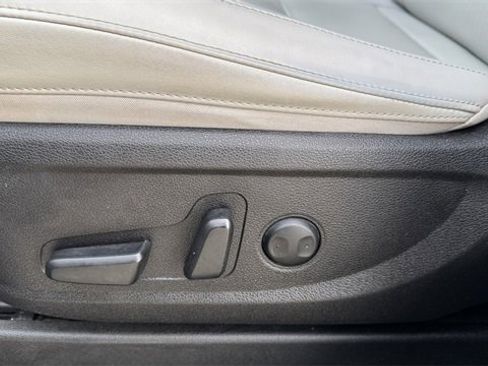 Used 2022 Kia Telluride S image 21