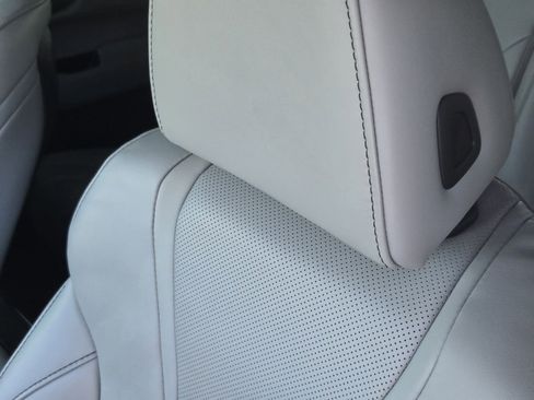 Used 2023 Acura MDX FWD w/ Technology Package image 31