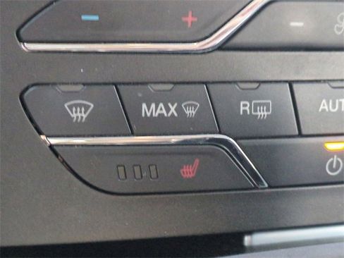 Used 2018 Ford Edge SEL w/ Equipment Group 201A image 23