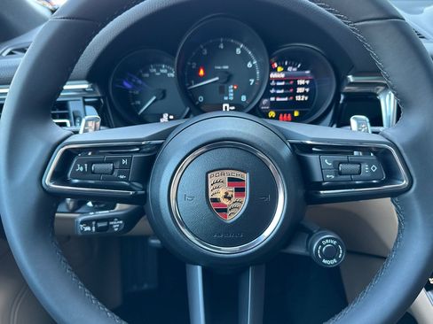 New 2026 Porsche Macan image 29