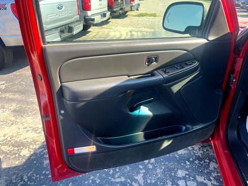 Used 2005 Chevrolet Silverado 1500 LS w/ Light Duty Power Package image 8