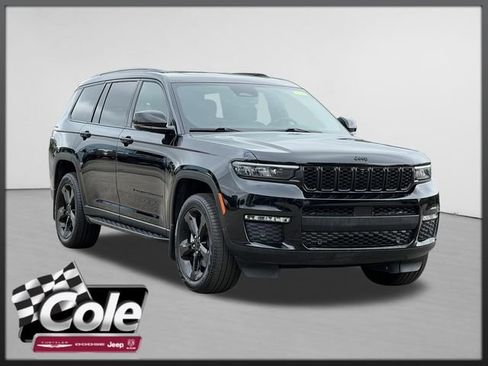 Used 2025 Jeep Grand Cherokee L Limited w/ Luxury Tech Group II AWD/4WD image 1
