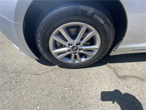 Used 2017 Hyundai Sonata SE image 14