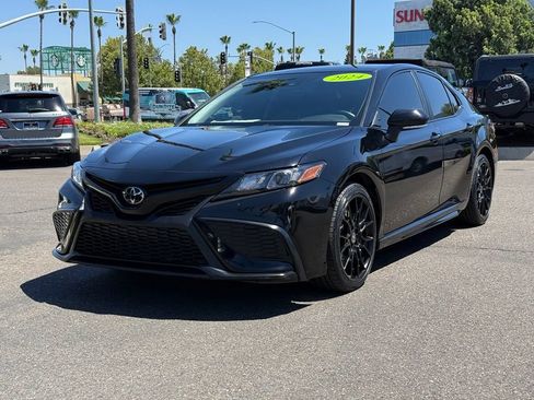 Used 2024 Toyota Camry SE FWD image 8