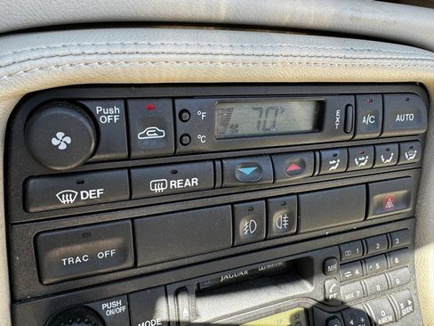 Used 2000 Jaguar XK8 BASE image 26