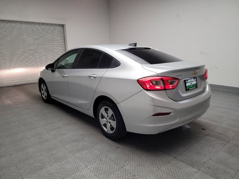 Used 2018 Chevrolet Cruze LS image 5