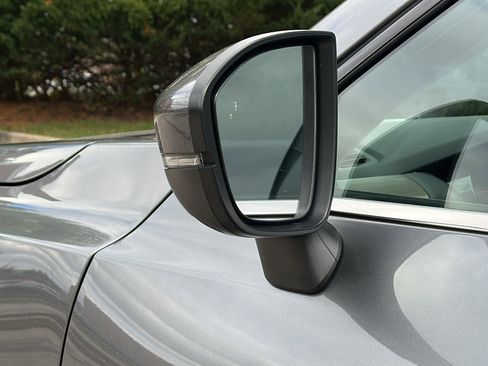 Certified 2025 Nissan Pathfinder Platinum w/ Cargo Package image 11