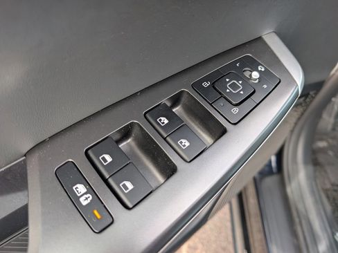 Certified 2023 Kia EV6 Wind w/ Wind Technology Package image 13