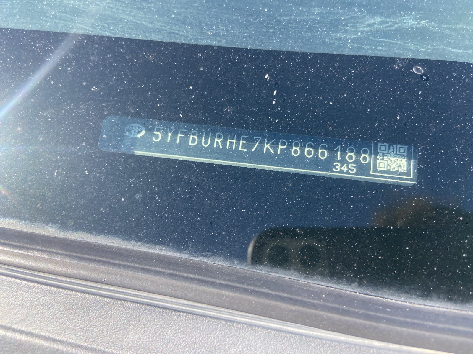 Used 2019 Toyota Corolla SE w/ SE Premium Package FWD image 7