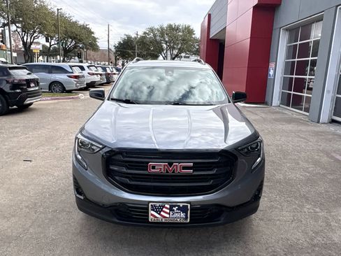Used 2021 GMC Terrain SLT w/ Elevation Edition image 6