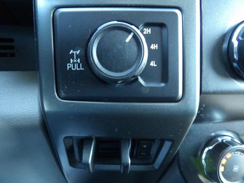Used 2022 Ford F250 XLT w/ FX4 Off-Road Package AWD/4WD image 22