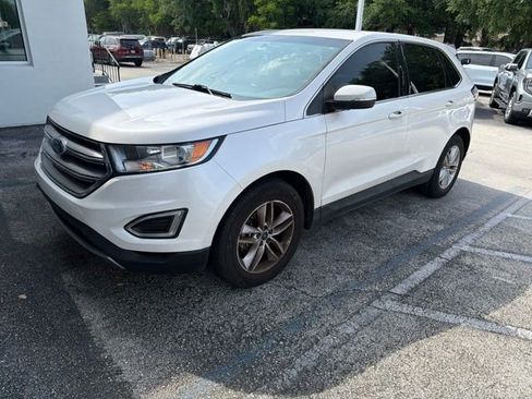Used 2018 Ford Edge SEL w/ Equipment Group 201A FWD image 2