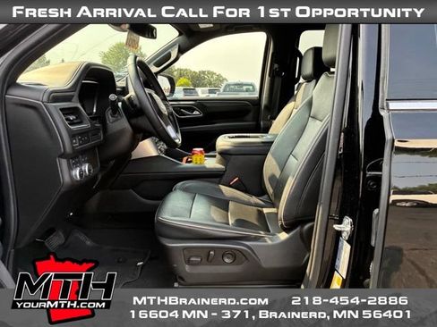 Used 2023 GMC Yukon XL SLT AWD/4WD image 9