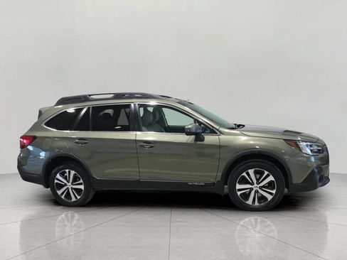 Used 2018 Subaru Outback 2.5i Limited image 10