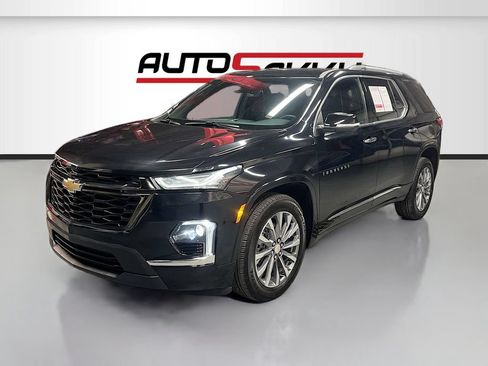 Used 2023 Chevrolet Traverse Premier w/ LPO, Floor Liner Package AWD/4WD image 3