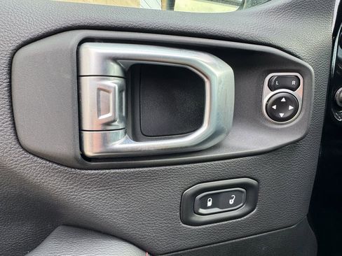 Used 2020 Jeep Wrangler Unlimited Rubicon w/ Advanced Safety Group image 22