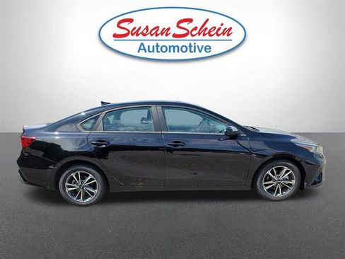 Used 2024 Kia Forte LXS FWD image 22