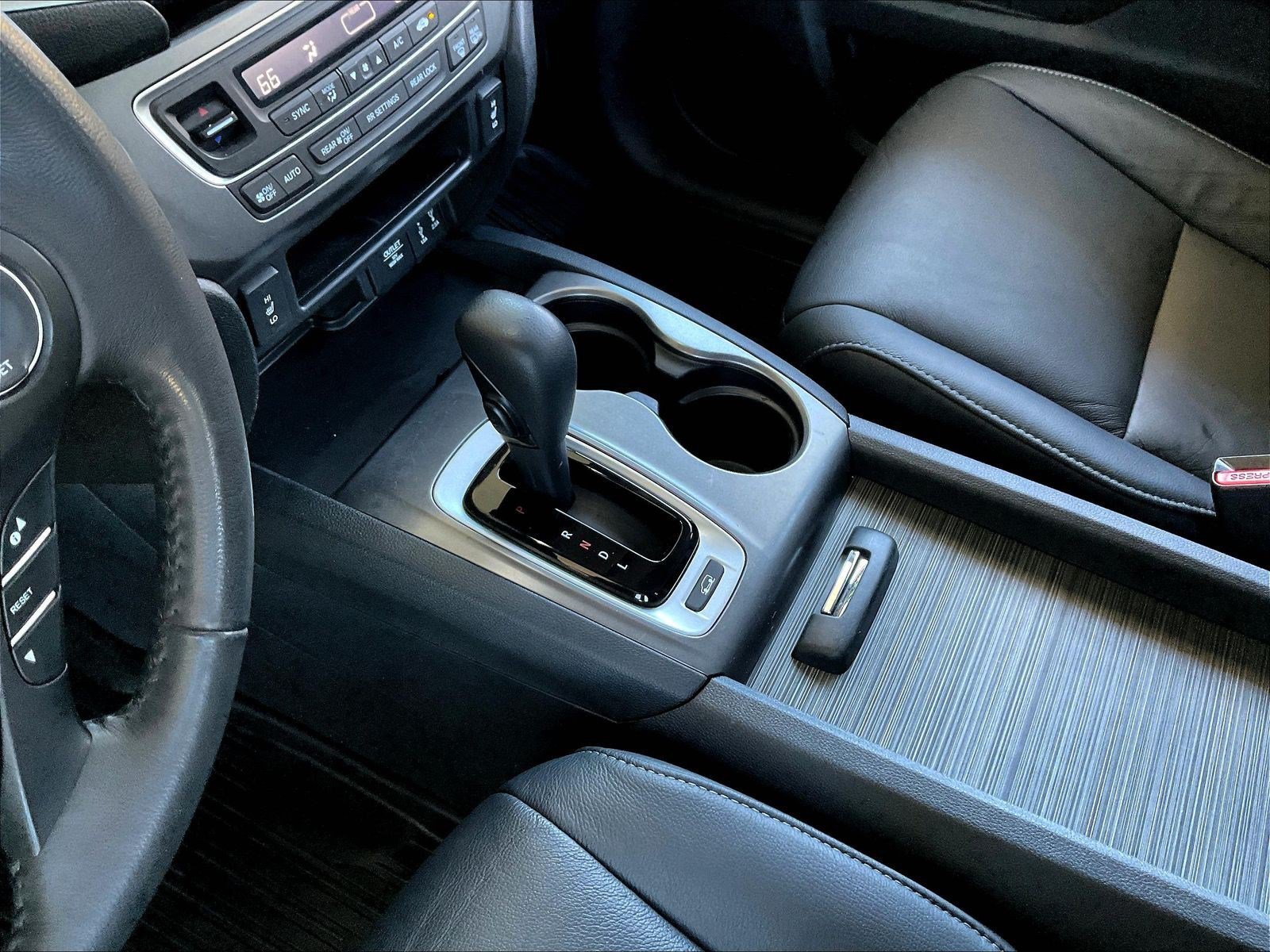 Used 2017 Honda Pilot EX-L image 18