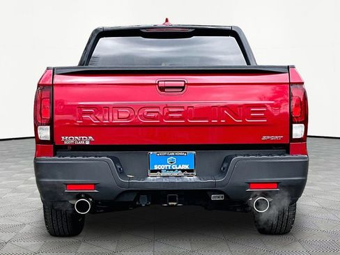 Used 2025 Honda Ridgeline Sport image 7