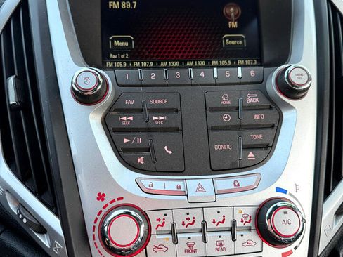 Used 2015 GMC Terrain SLE image 17