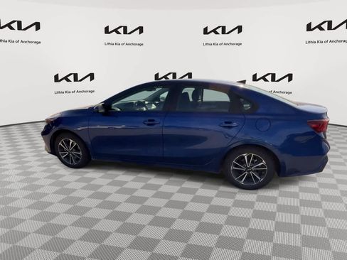 Used 2023 Kia Forte LXS FWD image 5