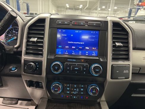 Used 2020 Ford F250 Lariat w/ Tremor Off-Road Package image 29