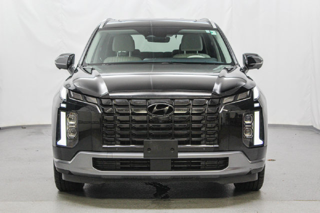 Used 2024 Hyundai Palisade Limited AWD/4WD image 3