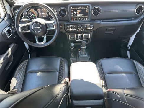 Used 2023 Jeep Wrangler Unlimited Sahara image 23