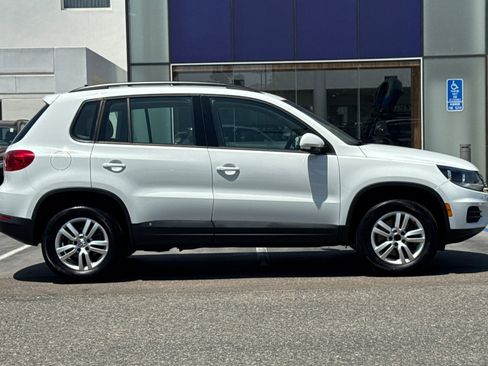 Used 2017 Volkswagen Tiguan S FWD image 3