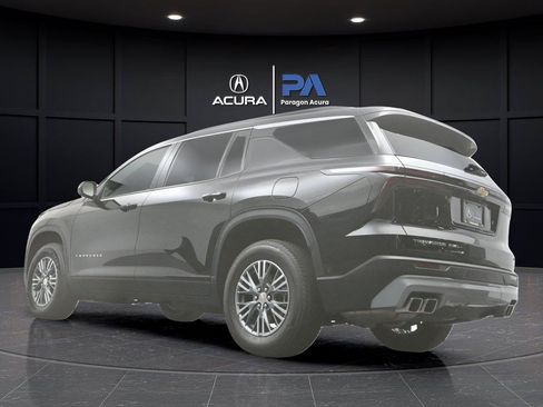 Used 2024 Chevrolet Traverse LT w/ Enhanced Driving Package AWD/4WD image 30