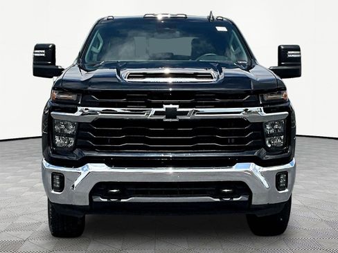 Used 2024 Chevrolet Silverado 3500 LT w/ All Star Edition AWD/4WD image 2