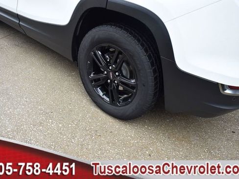 Used 2023 GMC Terrain AT4 w/ Tech Package image 15