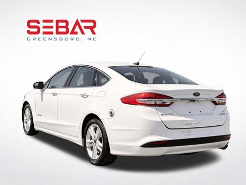 Used 2018 Ford Fusion SE w/ Equipment Group 602A FWD image 8
