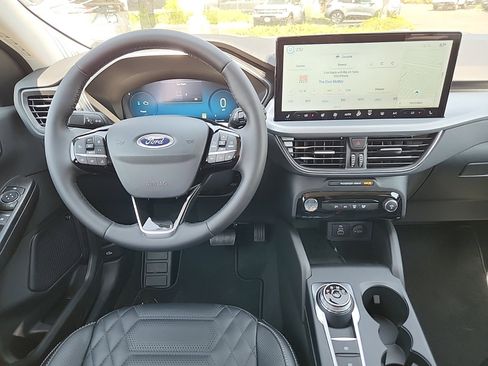 New 2024 Ford Escape SE w/ PHEV Premium Package image 19