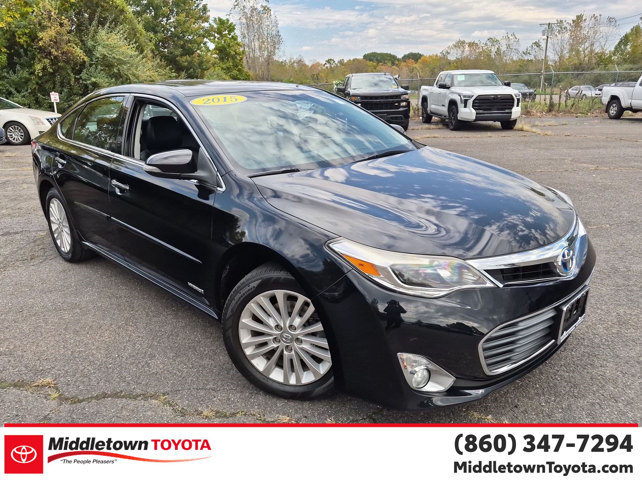 Used 2015 Toyota Avalon XLE Touring FWD image 1