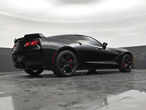 Used 2016 Chevrolet Corvette Stingray Coupe w/ Battery Protection Package RWD image 24