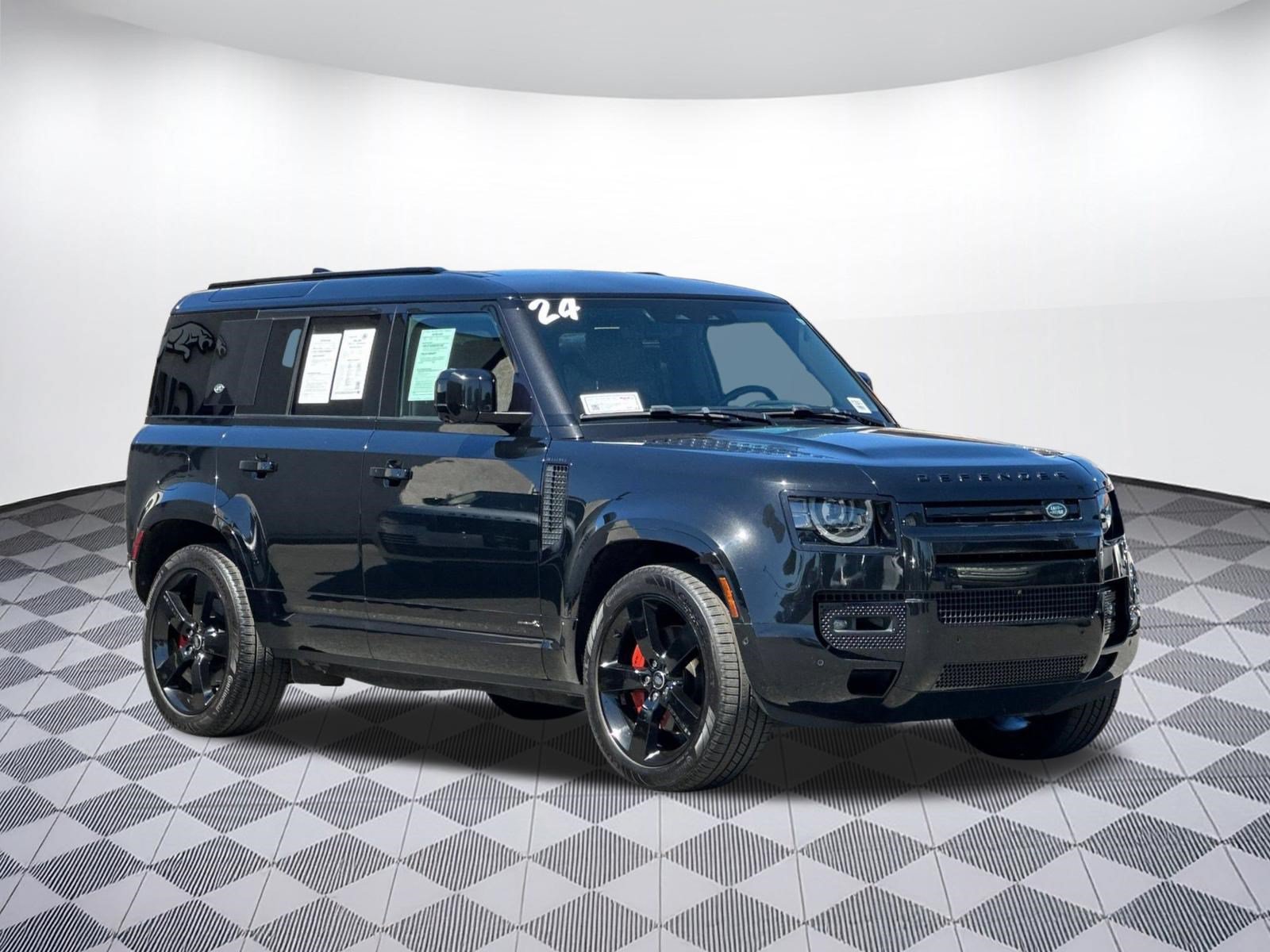 Used 2024 Land Rover Defender 110 X AWD/4WD image 6