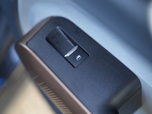 Used 2022 Ford Maverick Lariat w/ Lariat Luxury Package image 34