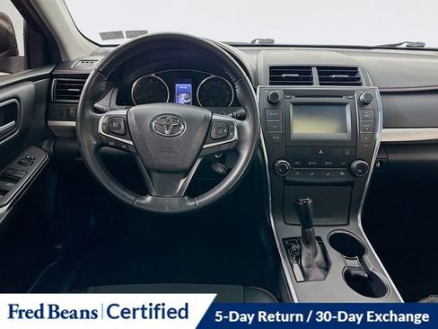 Used 2016 Toyota Camry SE w/ Moonroof Package image 23