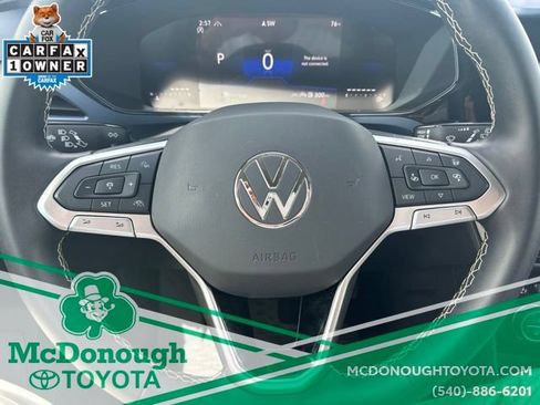 Used 2024 Volkswagen Taos SE AWD/4WD image 19