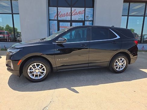 Used 2024 Chevrolet Equinox LT w/ Driver Convenience Package AWD/4WD image 5