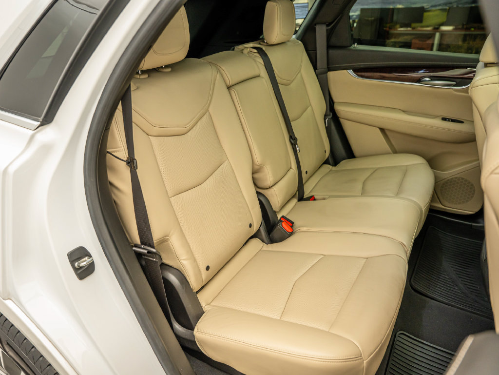 Used 2017 Cadillac XT5 Luxury w/ Driver Awareness Package FWD image 46